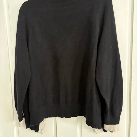 C By Bloomingdale’s 100% Cashmere Cardigan - Picture 4 of 5
